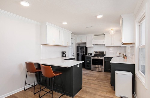 Overland Park House | Pet-Friendly 3BD Getaway with Family Amenities