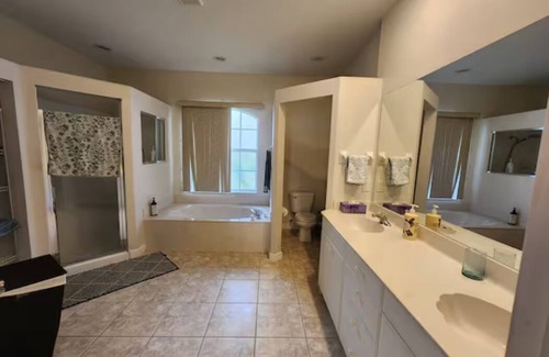 Parrish Villa | Inviting 3BD/3Bath Retreat with Pool near Beaches & Shops