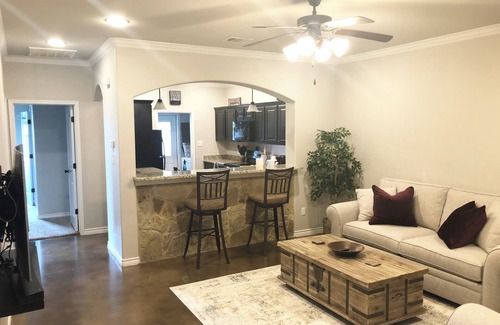 Wellborn House | Charming 3Bed/3Bath Aggieland townhome located 4 miles from Texas A&M University