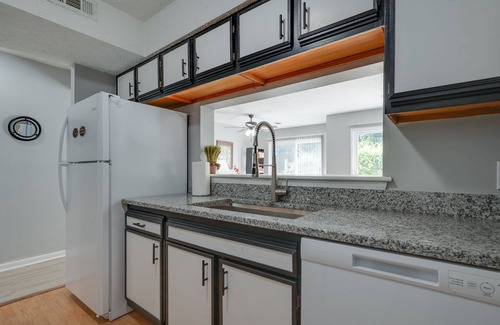 Williamsburg House | Spacious Three-Bedroom Townhouse in Williamsburg