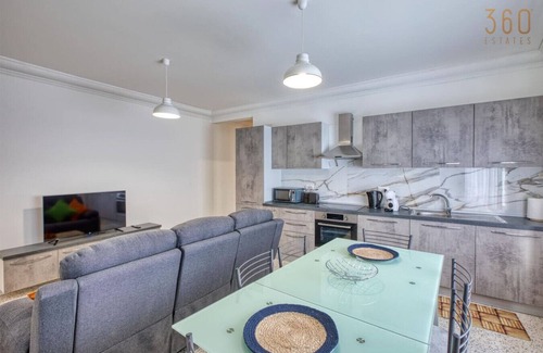 Swieqi Apartment | Charming 3BR Apt + City Views & WIFI in Swieqi