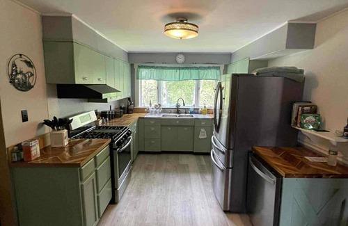Limestone House | Charming 3Br Getaway Sled/Atv Access!