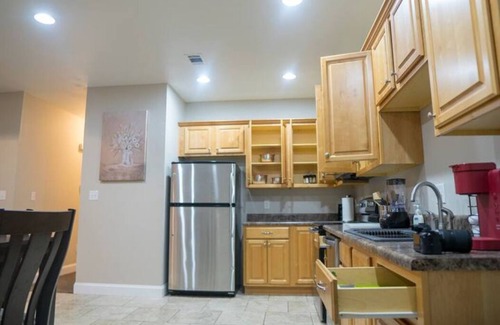 Kreole Apartment | Ideal 3BR Retreat with Balcony & Child-Friendly Amenities