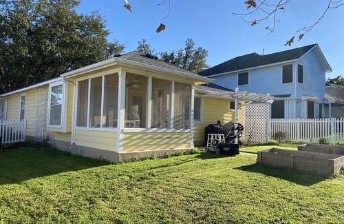 Kyle House | Explore a 3BR Pet-Friendly Retreat Near Austin's Charm