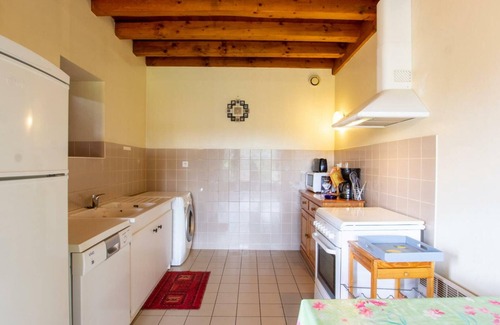 Bouillac Cottage | Gite Bouillac: Perfect for Families with Spa & Breakfast