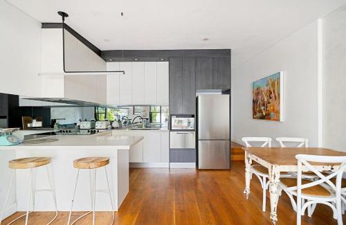 Tempe House | Charming 3BR in Top Spot