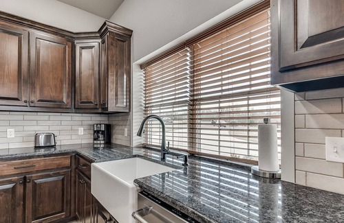 Tribbey Cabin | Charming 4-bedroom cabin with 160 acres