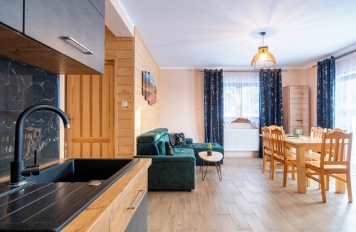 Szaflary Cottage | Charming 4-bedroom cottage near Zakopane, next to a forest, with WiFi access
