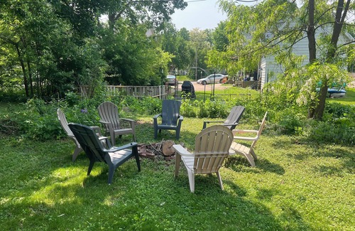 Eau Claire House | Charming 4-bedroom house with WiFi in Eau Claire near Water Street and Campus.