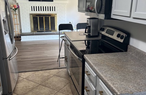 Montgomery Village House | Charming 4-bedroom house in Gaithersburg with WiFi and AC and fenced in yard!