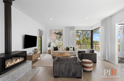 Newhaven House | Inviting 4 BR Cottage Retreat Perfect for Families