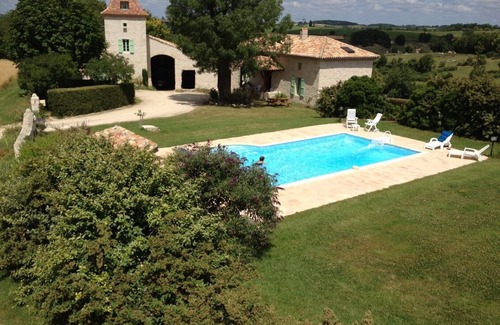 Monjoi Cottage | Elegant 4-Star Gîte with Private Pool in Occitanie