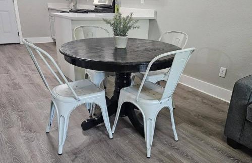 Austin House | Inviting 4BR Retreat Near Downtown & Family-Friendly Fun