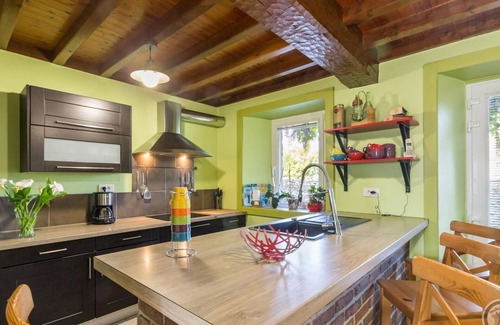 Saint-Germain-des-Vaux Cottage | Gite La Hague: 4 Bedrooms, Spa & Family-Friendly Comfort