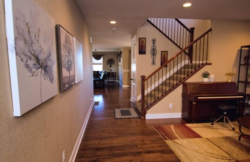Parker House | Ideal 6-BR Home with Open Space & Park for Gatherings