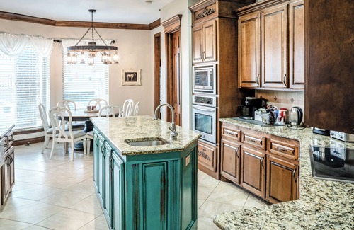 Pottawatomie County Apartment | Experience Farm Life at Our 6BR Ranch with Hot Tub & Games