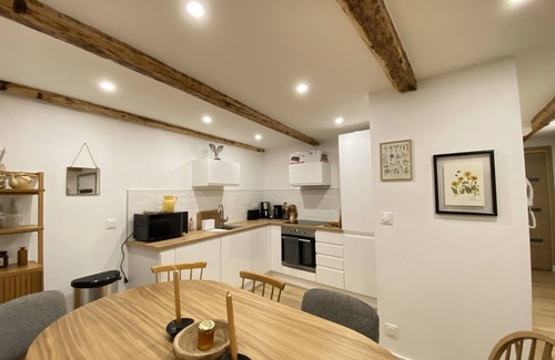 Aiguilles Apartment | Exceptional 3-Bed Apartment with Pool & Breakfast Included