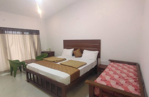 Kodaikanal Bed & Breakfast | Charming 8-bedroom bed & breakfast with WiFi in Kodaikanal