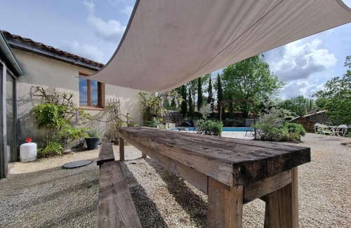 Mervent Villa | Inviting 8-Bedroom Retreat in the Scenic MERVENT Forest
