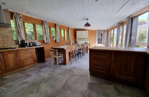 Mervent Villa | Inviting 8-Bedroom Retreat in the Scenic MERVENT Forest
