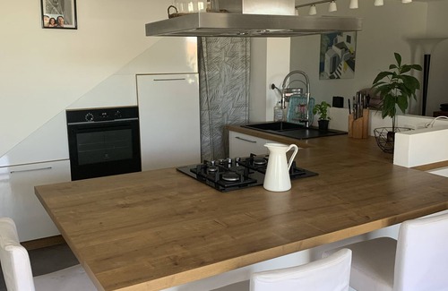 Biguglia Apartment | Exquisite 90m² Villa with Pool - Perfect for Families