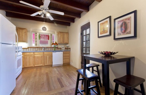 Downtown Santa Fe House | Beautiful Adobe Casita – Steps from Plaza & Canyon Road!