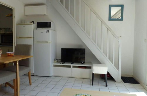 Le Lavandou Apartment | Unforgettable MAZET 3 PIECES with Ocean View & Pool