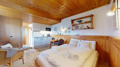 Saint-Luc Apartment | Inviting Alpine Studio in Val d'Anniviers for Families