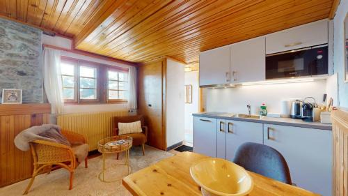 Saint-Luc Apartment | Inviting Alpine Studio in Val d'Anniviers for Families