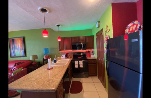Sandy Beach Condo | Bright 1 Bedroom Condo with Spa and Pool - Rated 10/10