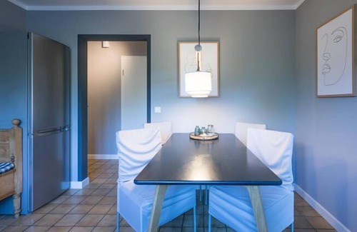 Aventoft Apartment | Cozy Holiday Home with Fireplace, Pet and Child Friendly