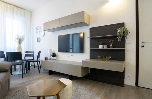 Asti Apartment | Modern Three-Bedroom Apartment with Spa in Asti