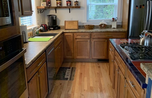 Oswego House | Newly Renovated 1850's House with Ocean View & Breakfast