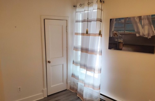 Roberval Apartment | charming and spacious 2 bedrooms appartment