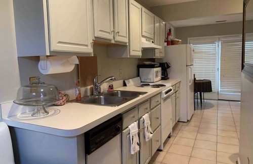 Annapolis House | Top-Rated Annapolis Guest House with Breakfast & Kitchen