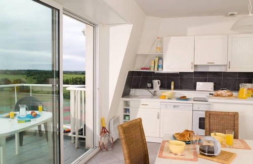 L'Aiguillon-sur-Vie Apartment | Inviting Apartment at a Golf Course with Great Amenities
