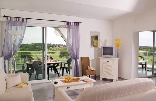 L'Aiguillon-sur-Vie Apartment | Inviting Apartment at a Golf Course with Great Amenities