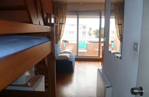Palavas-les-Flots Apartment | Elegant Apartment with Pool and Oceanfront Views in Palavas