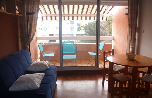 Palavas-les-Flots Apartment | Elegant Apartment with Pool and Oceanfront Views in Palavas