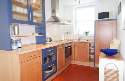 Alt Gaarz Apartment | Cozy Apartment in Ostseebad Rerik with Family Amenities