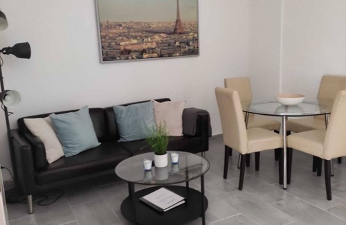 Navas del Rey Apartment | Pet-Friendly Apartment with Spa & Perfect 10/10 Rating