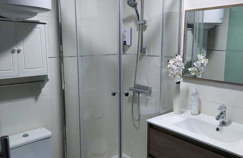 Navas del Rey Apartment | Pet-Friendly Apartment with Spa & Perfect 10/10 Rating