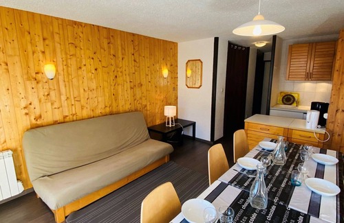 Les Deux Alpes Apartment | Exceptional Stay at Apartment Les Deux Alpes for 6 Guests