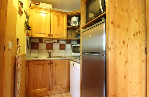 Lanslevillard Apartment | Cozy Apartment Lanslevillard with Spa and Breakfast Access