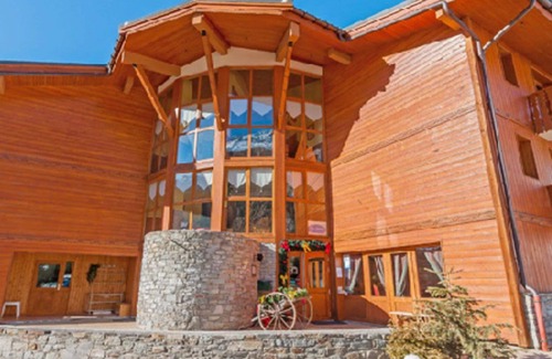 Lanslevillard Apartment | Cozy Apartment Lanslevillard with Spa and Breakfast Access