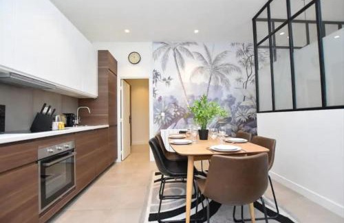 Saint-Vincent-de-Paul Apartment | Family-Friendly 4-Star Apartment Near Gare du Nord