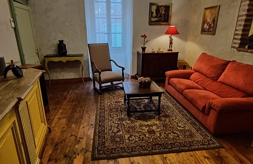 Albi Apartment | Top-Rated Apartment for 4 with Wi-Fi and Spa Amenities