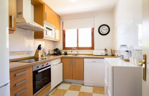 Puerto de la Duquesa Apartment | Beachside Apartment with Ocean View and Top Reviews