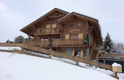 La Toussuire Apartment | Spacious 3-Bedroom Apartment in La Toussuire for Families