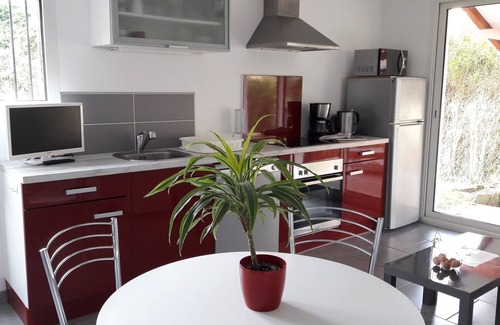Ascain Apartment | Cozy Apartment with Ocean Views and Private Terrace